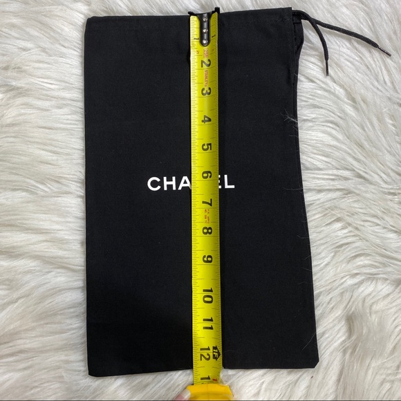 Black Chanel draw string dust bag - Picture 4 of 4